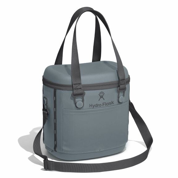 carryouttm-soft-cooler-10-l-t3 6pco043-carryout-cooler-10l-shale-gray-angled_1_1.jpg