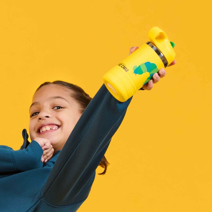 kids-12-oz-bottle-world-of-eric-carletm-o3 9-lifestyle.jpeg