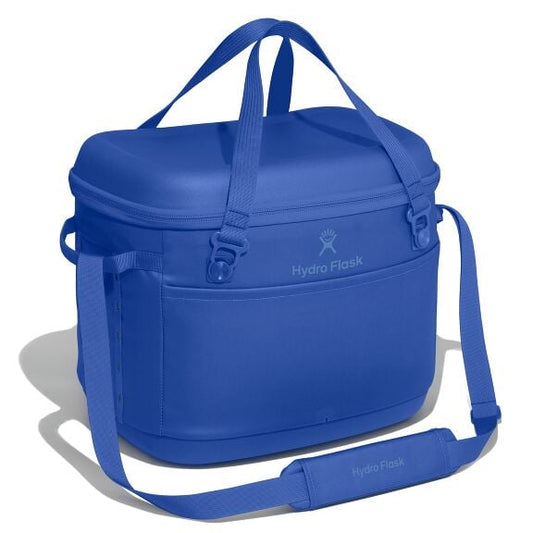 carryouttm-soft-cooler-30-l-v7 cpco382_carryout_cooler_30l_capri_blue_angled_1.jpg