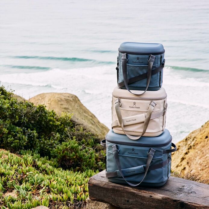 carryouttm-soft-cooler-30-l-v7 hf_carryout_bouwer_d1_l1_torrey_pines_still_life_0252_1_6.jpg