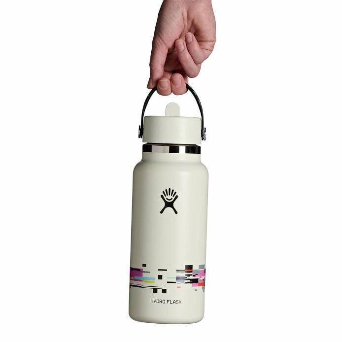 glitch-collection-32-oz-bottle-with-flex-straw-cap-s9 le26-w32-1006-32-oz-wide-flex-straw-cap-glitch-white-hb.jpg