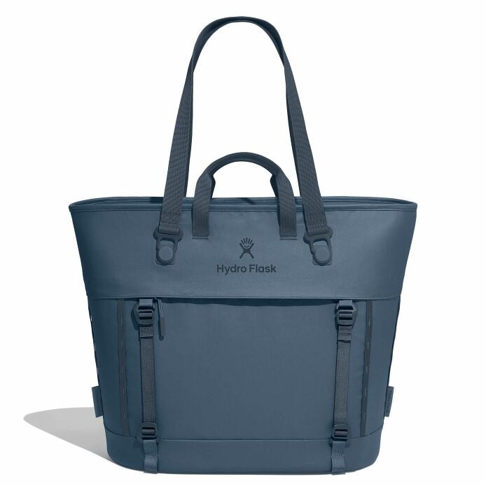 carryouttm-soft-cooler-tote-30-l-s2 maxiit384-carryout-tote-30l-harbor-blue-straight.jpg