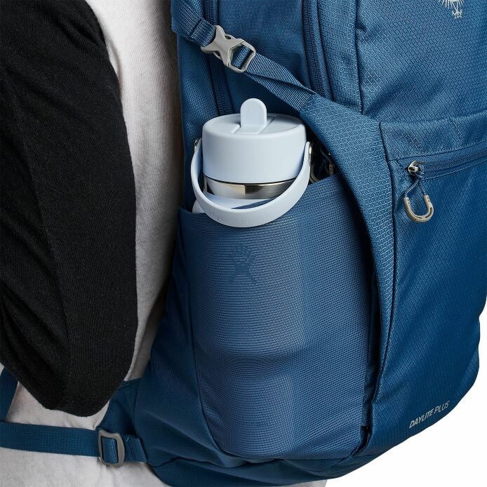 24-oz-travel-bottle-with-flex-straw-cap-l4 travelbottle-hb-backpack_1_8_1.jpg